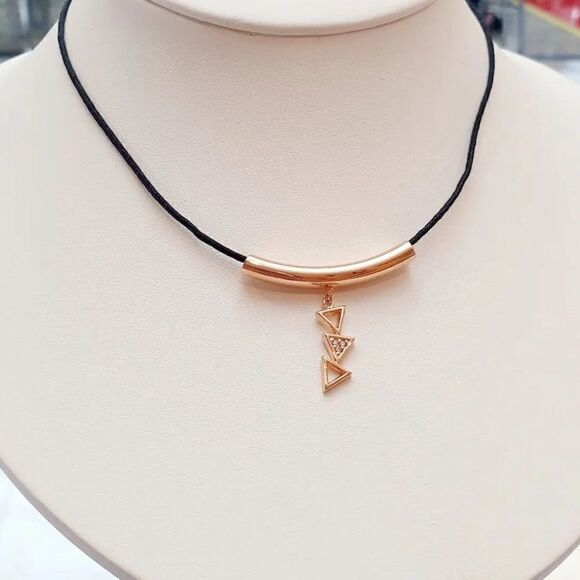 CHOKER SIGNS ZIRCONIA + ROSÉ GOLD PLATED - Picture 3 of 10